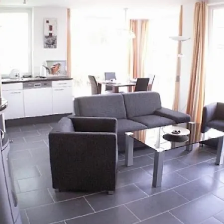 Strandperle 1 - *